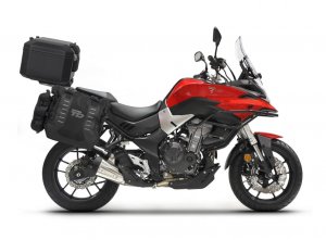 Set of SHAD TERRA TR40 adventure saddlebags and SHAD TERRA aluminium top case TR55 PURE BLACK, inclu SHAD VOGE 500 DS/ DSX